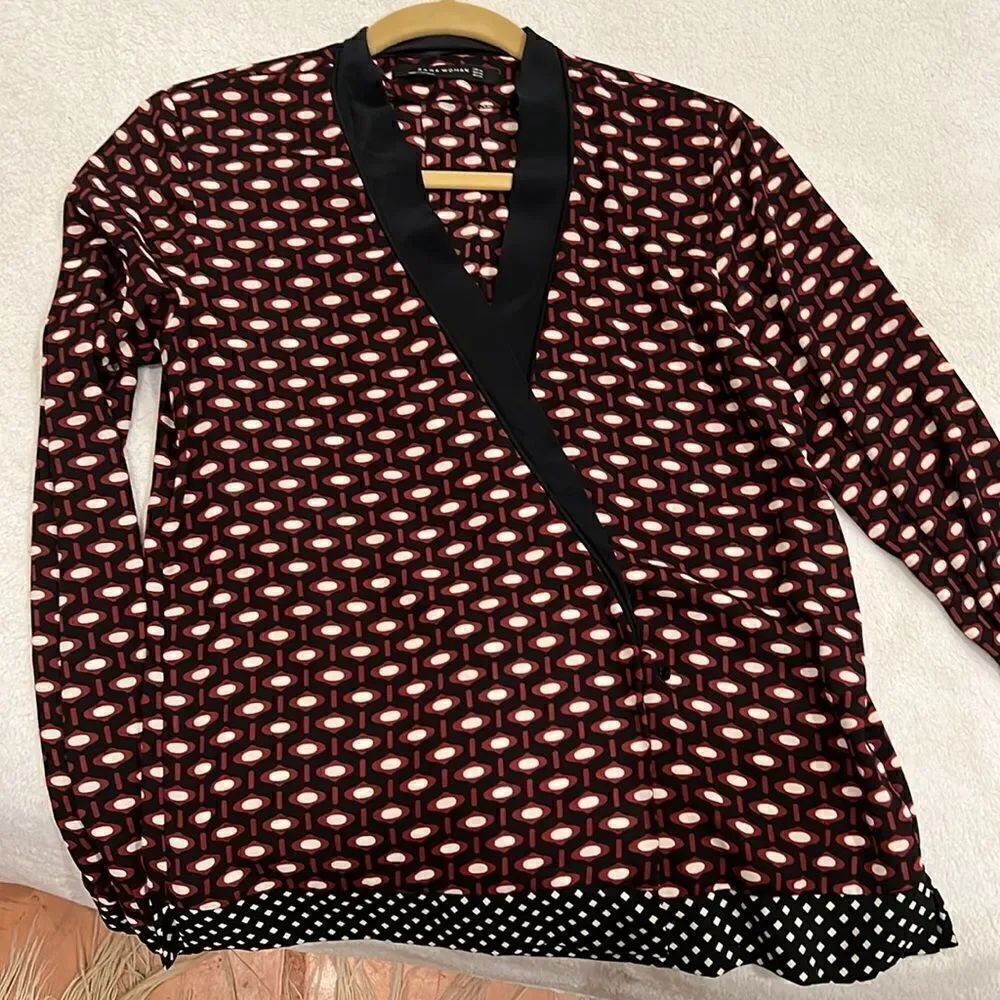 Zara womens size XS top pattern